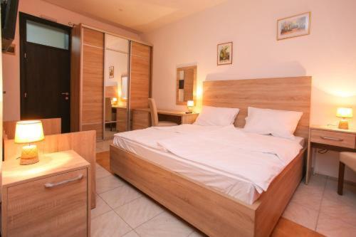 Hostel Lovely Center *