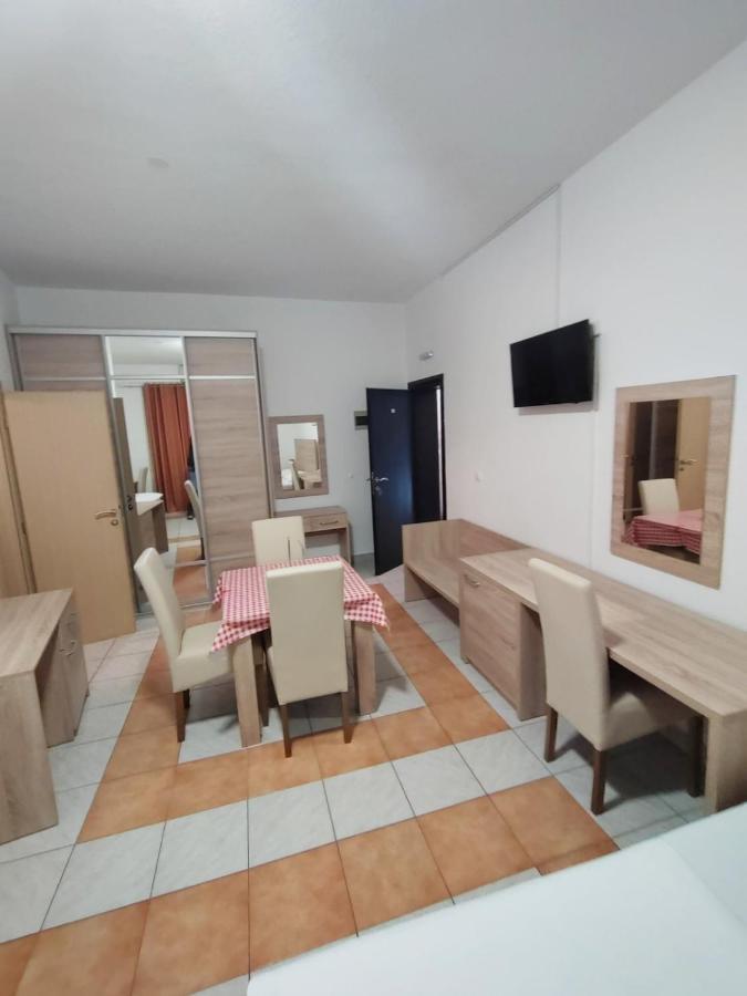 Lovely Center Hostel *