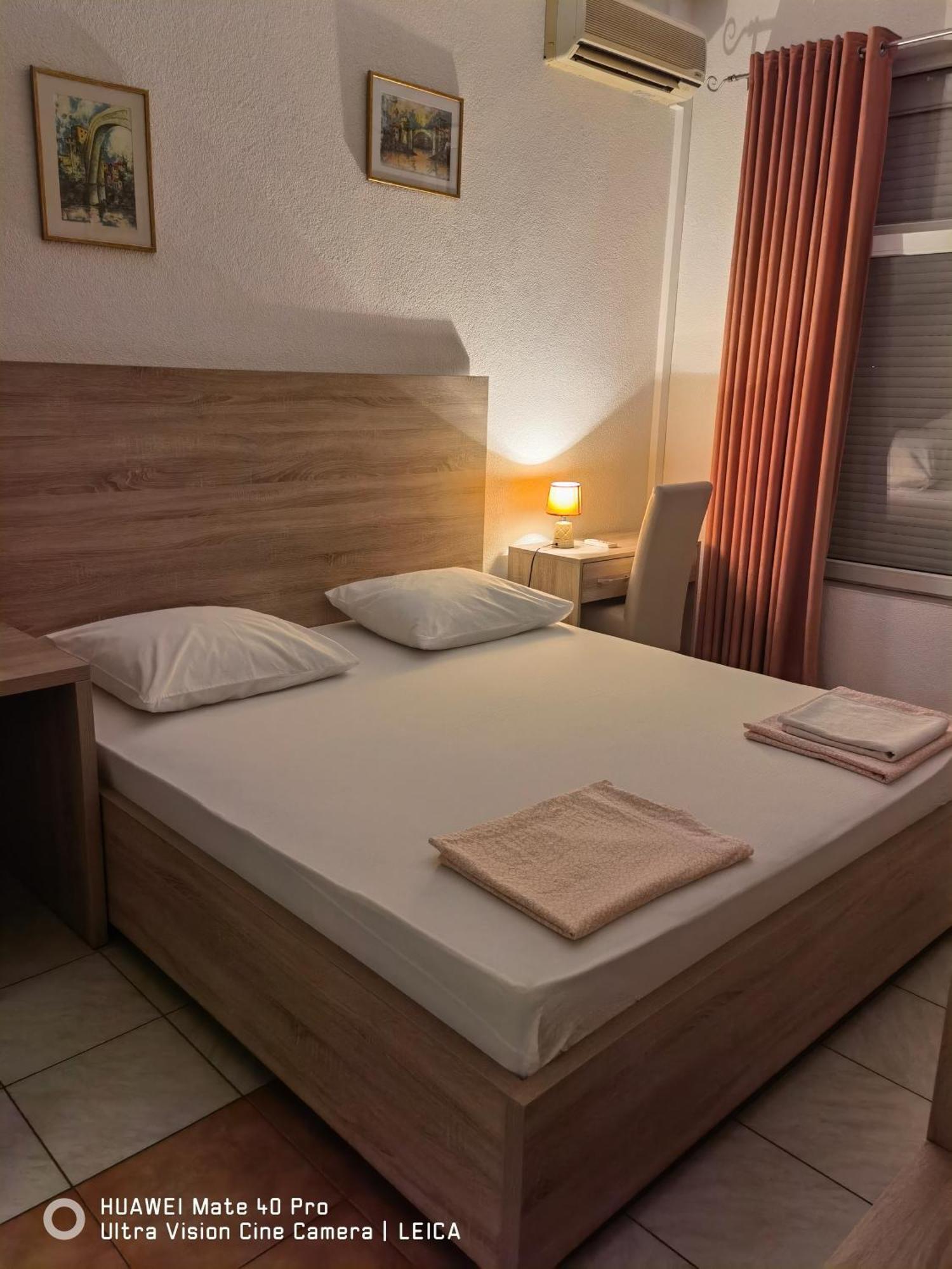 Lovely Center Hostel *